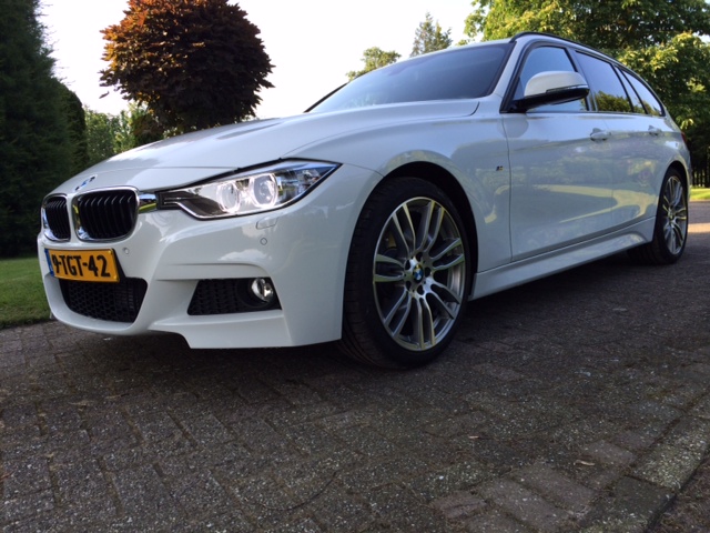 Bmw 320i touring te koop